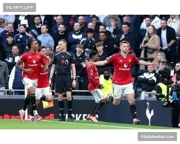 曼联2-2热刺上演补时心跳战 防线注意力管理成焦点